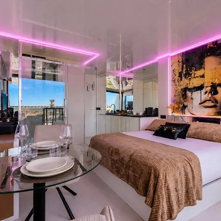 Village Naturiste R4n- Le Vip Sea View * Agde